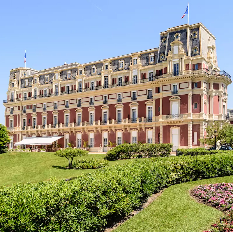 Chabé Biarritz, votre partenaire de transport sur la côte basque