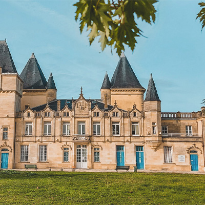 900 invités dans un écrin viticole : une mobilité d’envergure signée Chabé Bordeaux